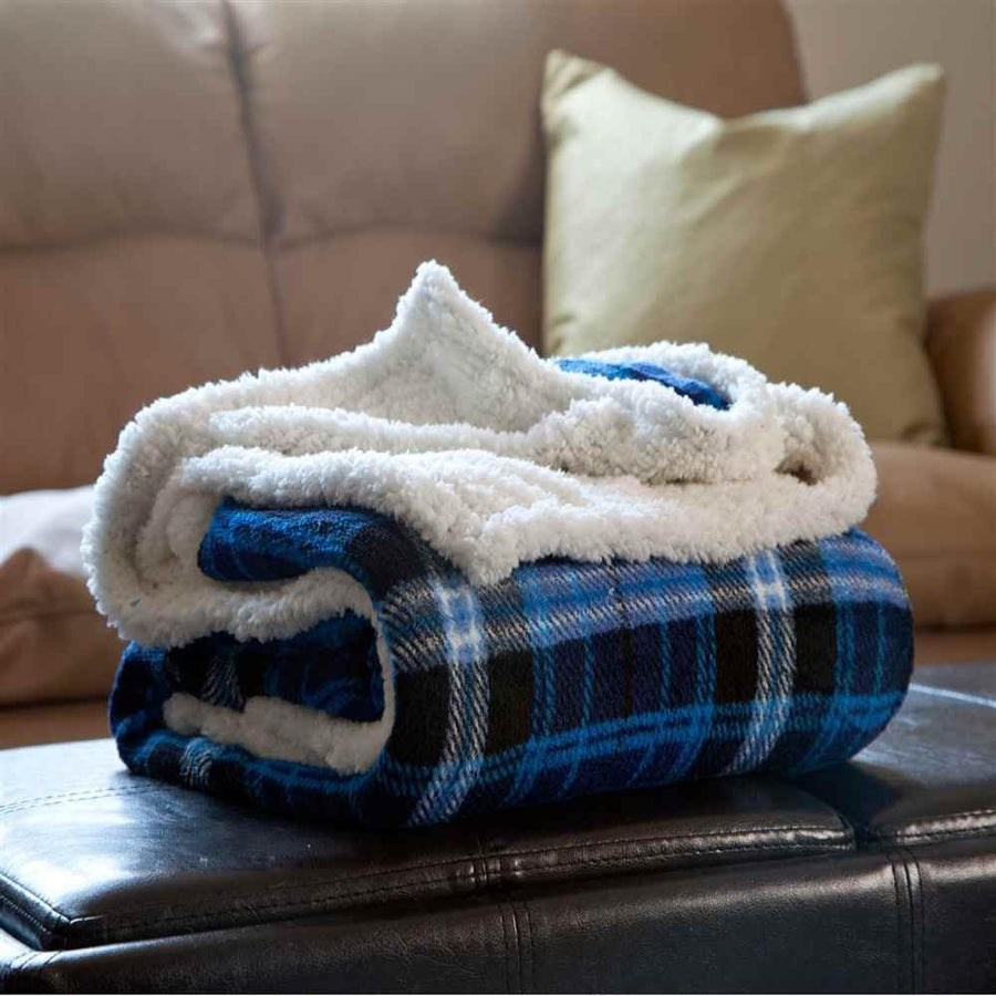 Reversible Plaid Fleece 50 x Machine-Washable Sherpa Throw &mdash; Lavish Home